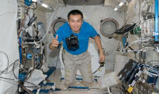 宇航员返航 宇航员返航