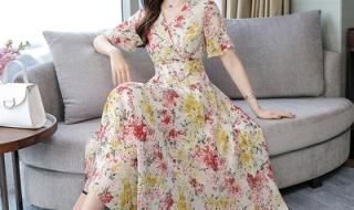 印花连衣裙 印花连衣裙