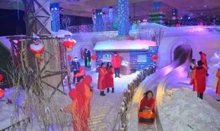 哈尔滨冰雪王国受追捧 哈尔滨冰雪王国受追捧