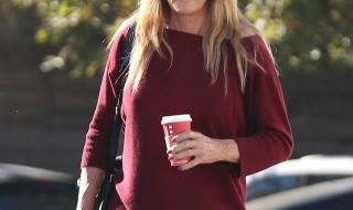 我是一杯寂寞的咖啡