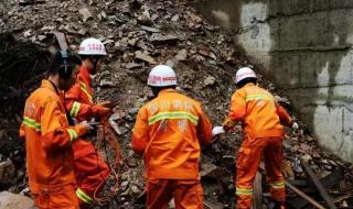 人民的利益高于一切 人民的利益高于一切